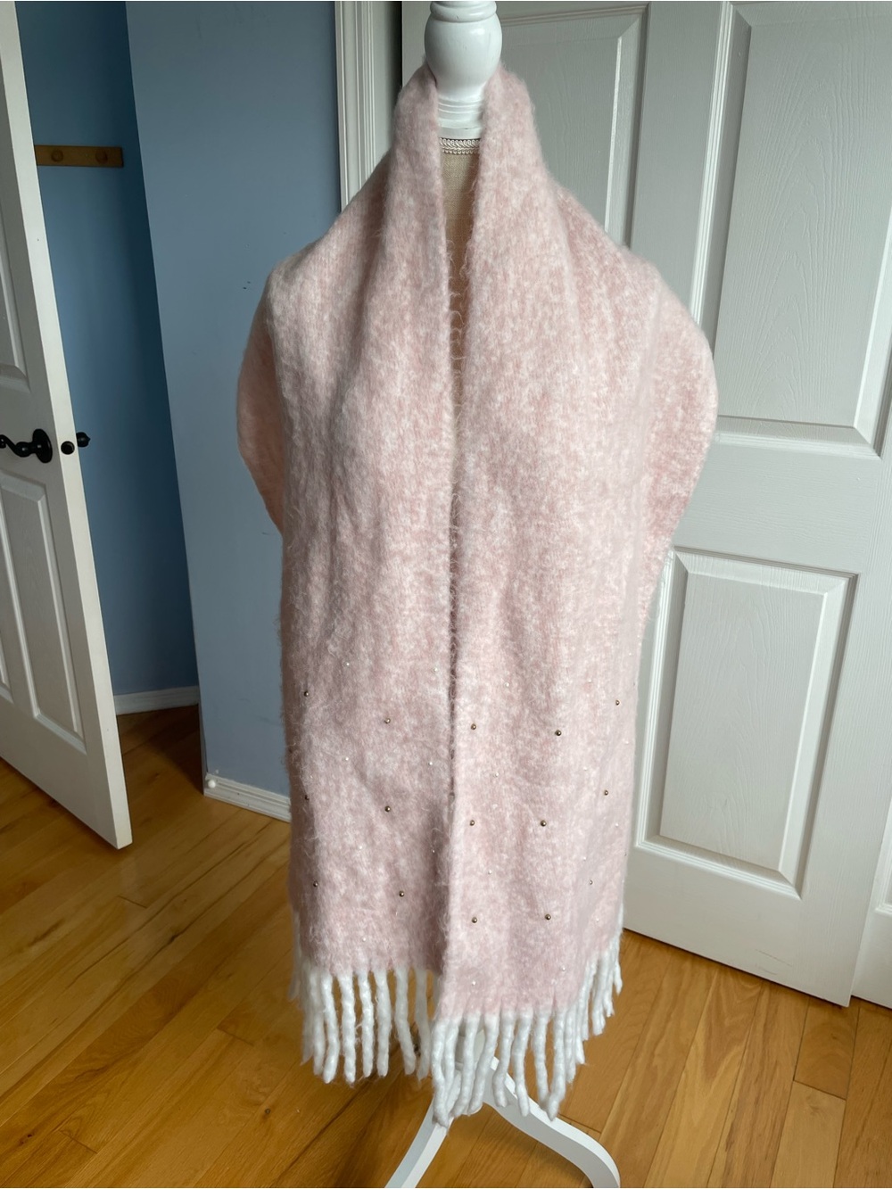 Nordstrom Rack Pink Soft/Scarf-Shawl With Pearls-NWOT